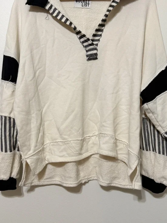 BUCKETLIST French Terry Colorblock Polo Sweater Size Medium Ivory Black Boho - Picture 6 of 8
